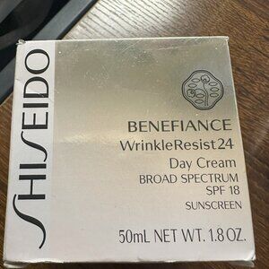 Shiseido Benefiance WrinkleResist24 Day Cream SPF 18 Sunscreen 50ml 1.8oz 1.7oz